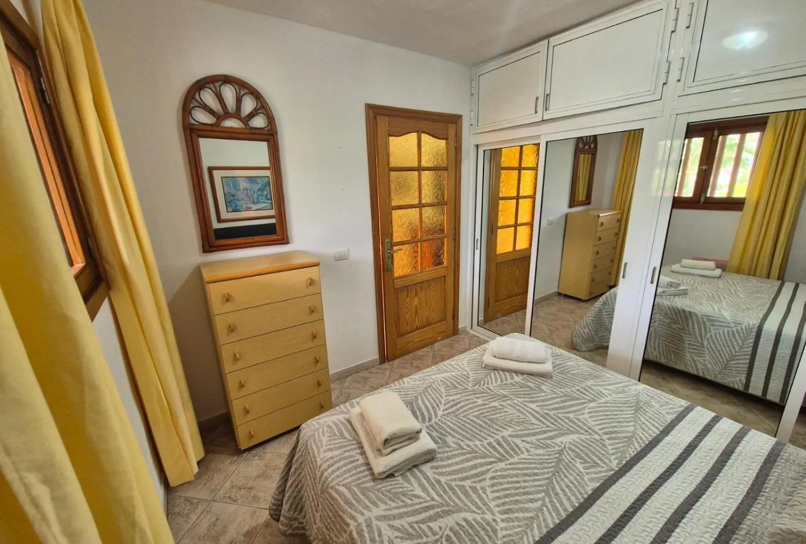 Parque Royale 1 Apartment With An Amazing Ocean View 阿德耶